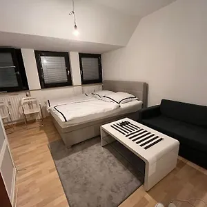 Zentrale Und Gepflegte In Apartment Nürnberg
